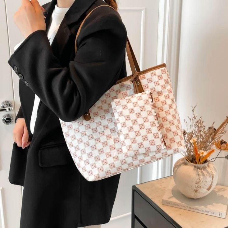 Retro Large Capacity Tote Shoulder Bag - Image 7