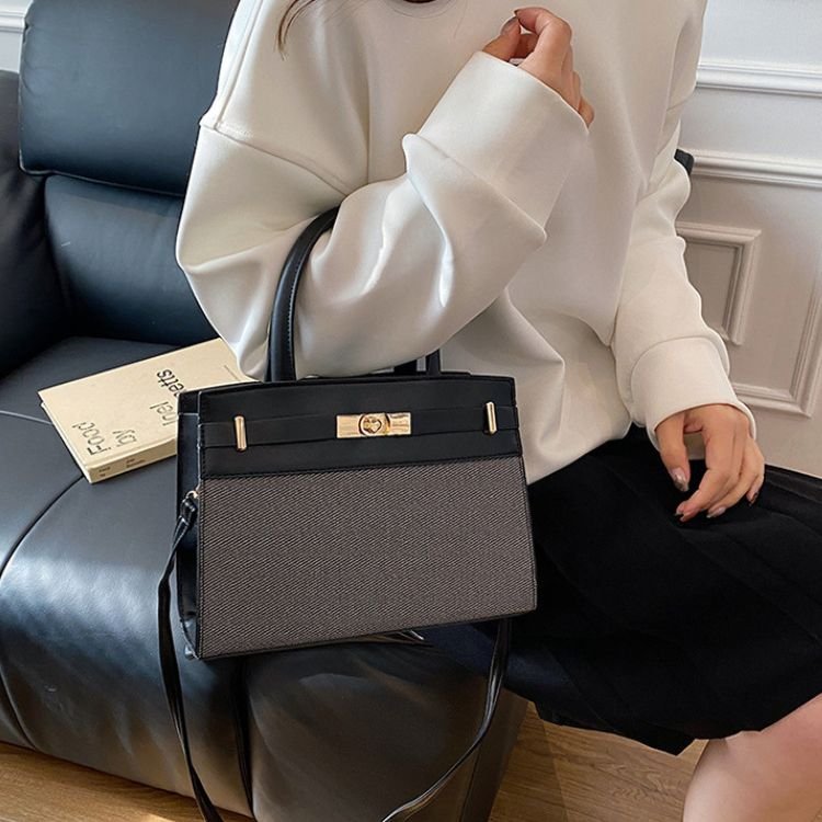 Elegant Color Block Shoulder Bag - Image 15