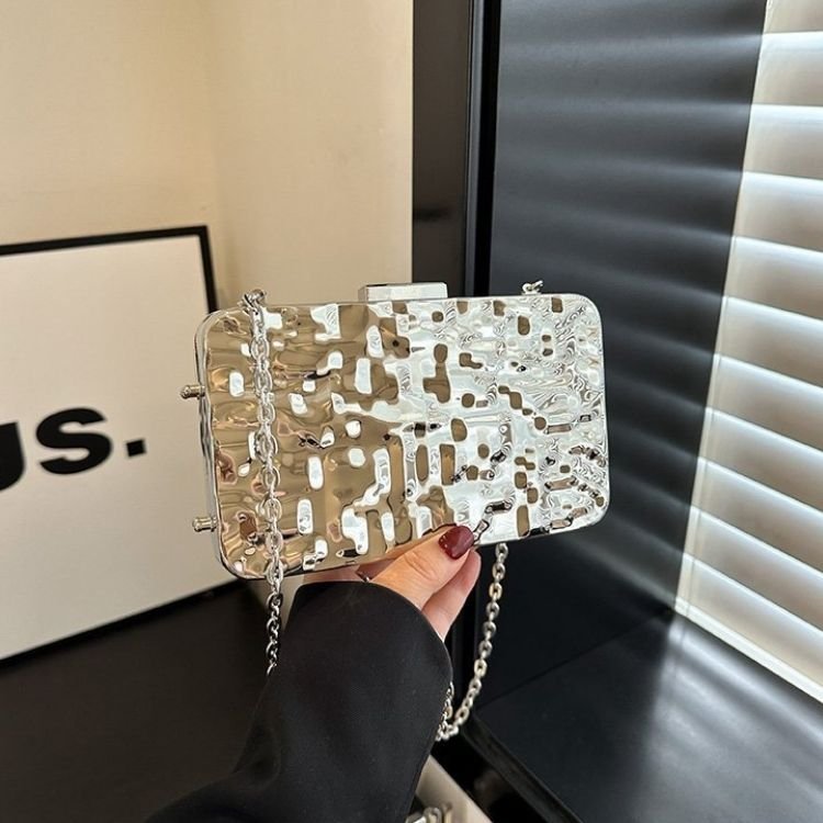 Metal Shell Evening Crossbody Bag - Image 9
