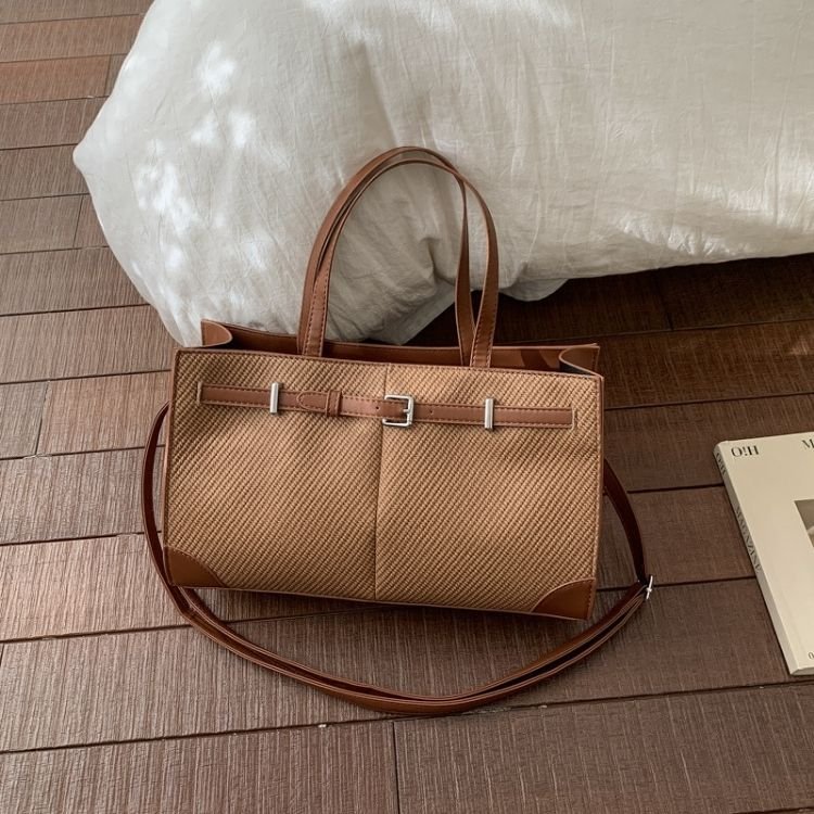 Elegant Large Tote Shoulder Bag - Image 11