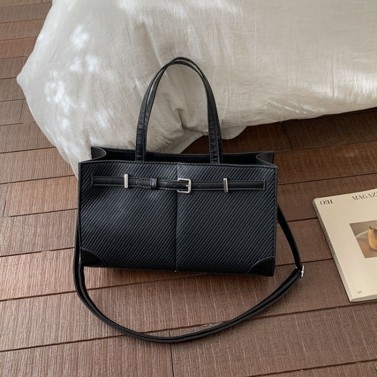 Elegant Large Tote Shoulder Bag - Image 12