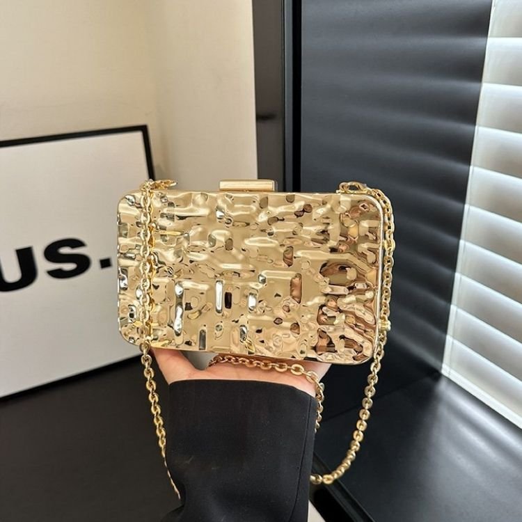 Metal Shell Evening Crossbody Bag - Image 12