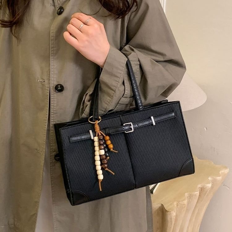 Elegant Large Tote Shoulder Bag - Image 8
